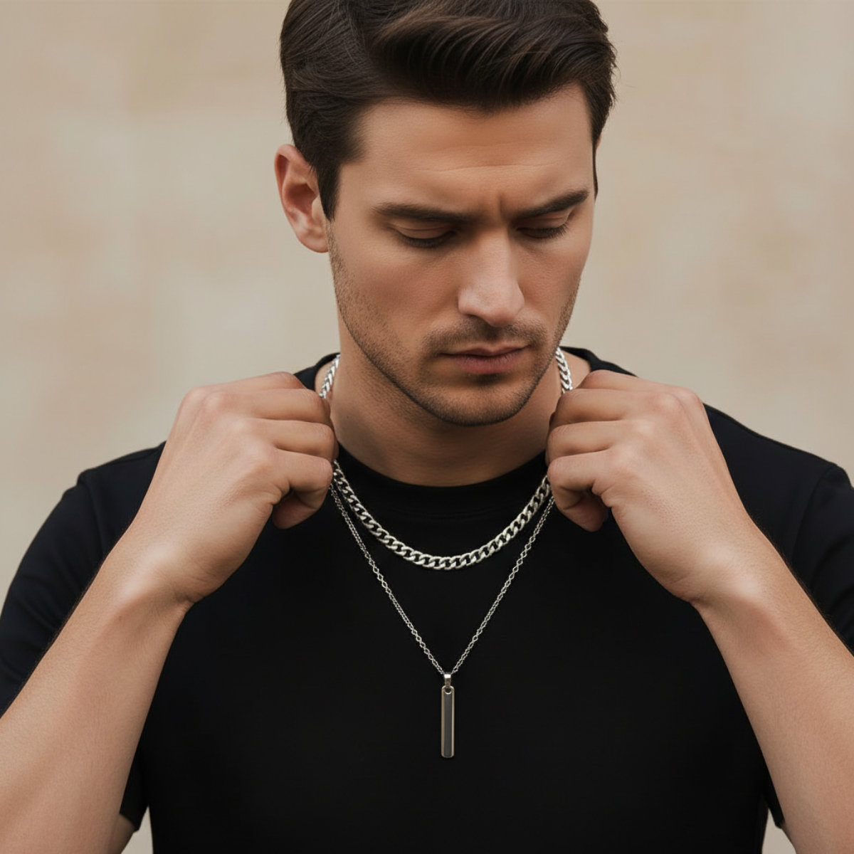 VELTOR BAR PENDANT NECKLACE