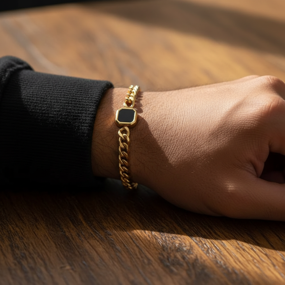 ORVEX ONYX SIGNET BRACELET