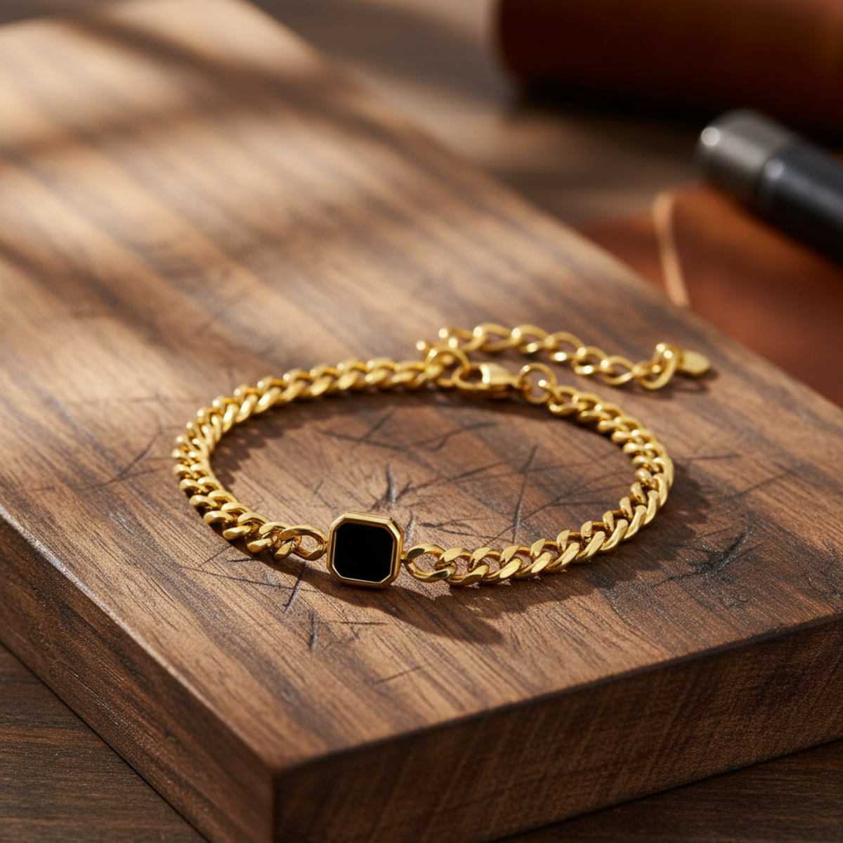 ORVEX ONYX SIGNET BRACELET